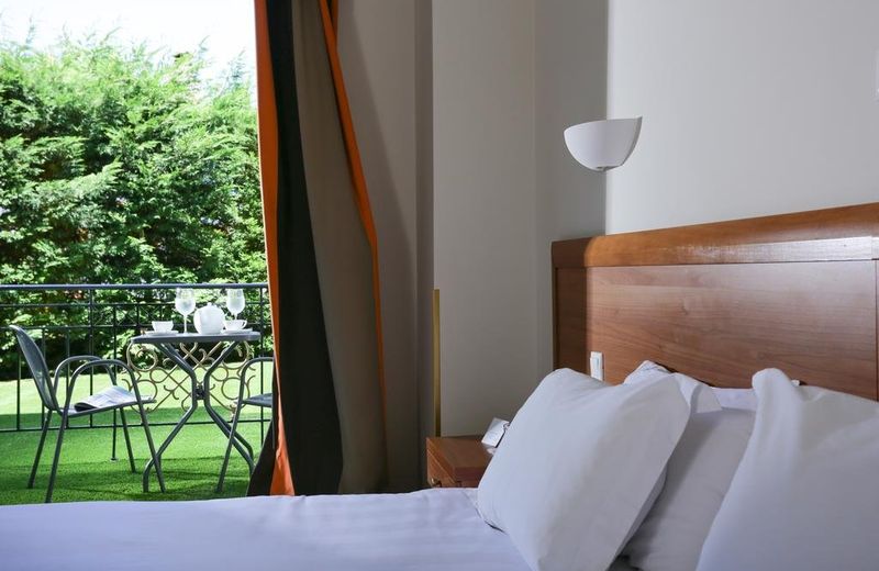 Chloe Luxury Hotel