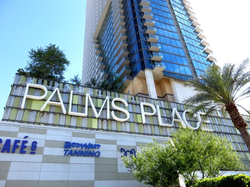 StripViewSuites at Palms Place Penthouses