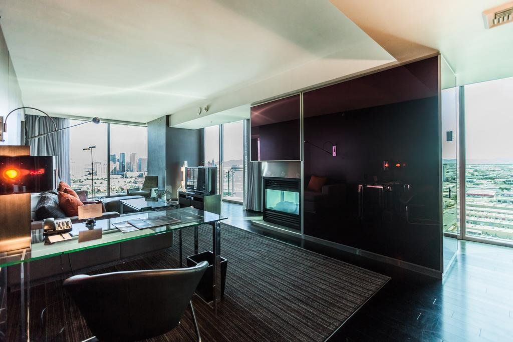 StripViewSuites at Palms Place Penthouses