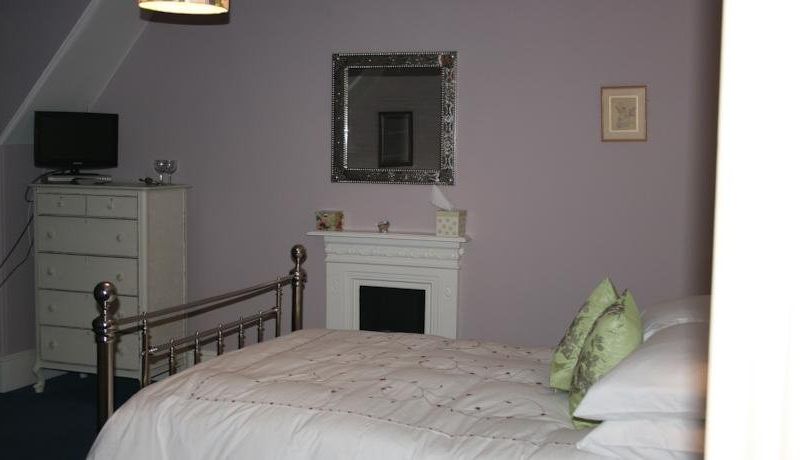 GLEN LODGE