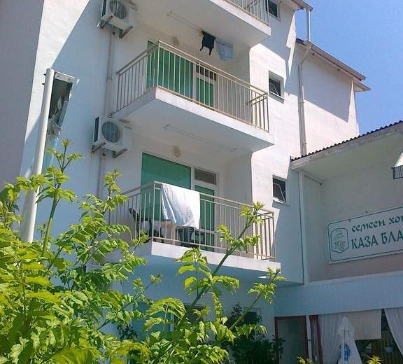 CAZA BLANCA