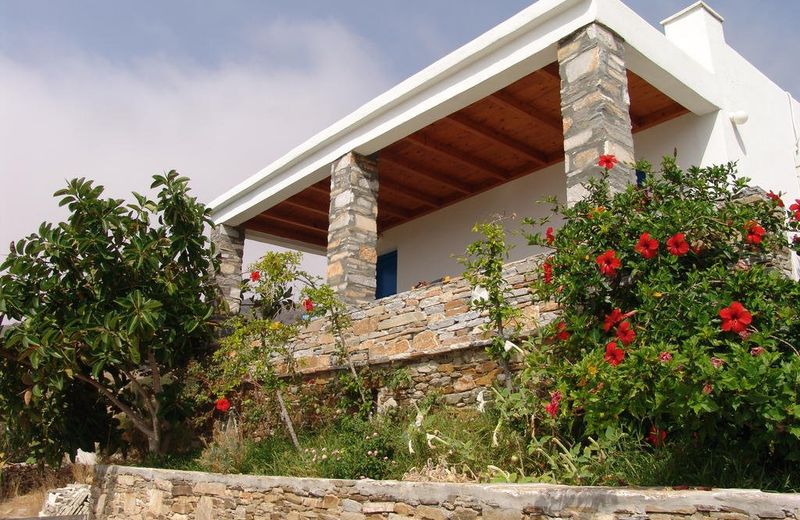 Manthos Place