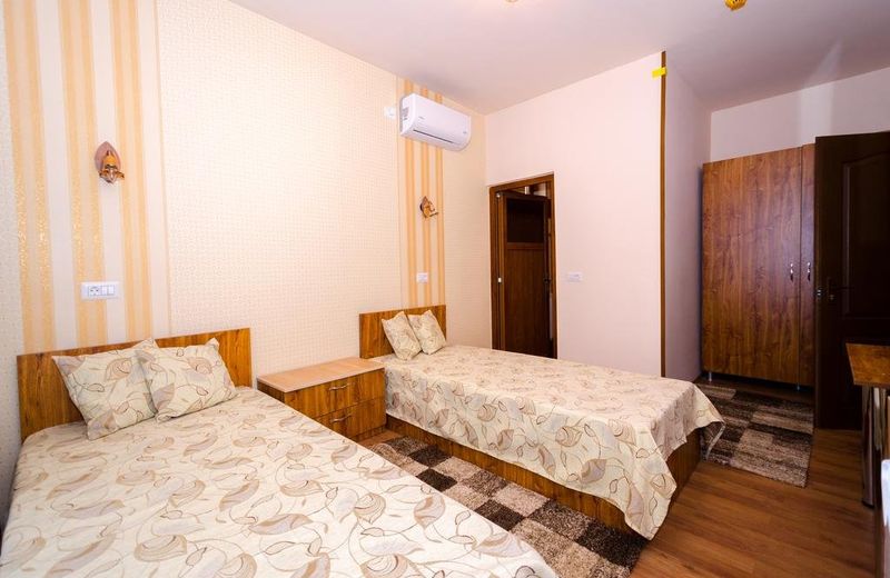 Camere-Apartament Steyna