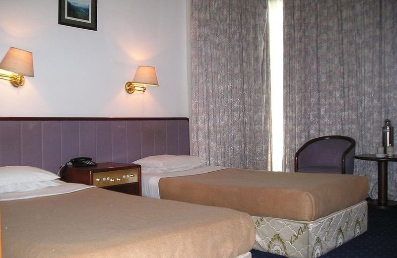 China Hualu Hotel