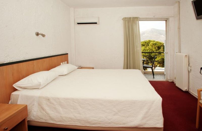 Thomas Beach Hotel