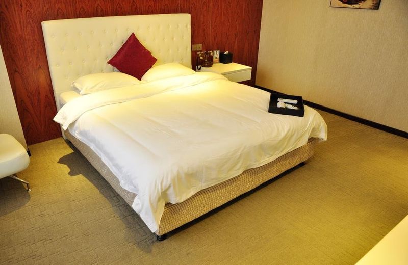 Jiashan Hollywood Hotel