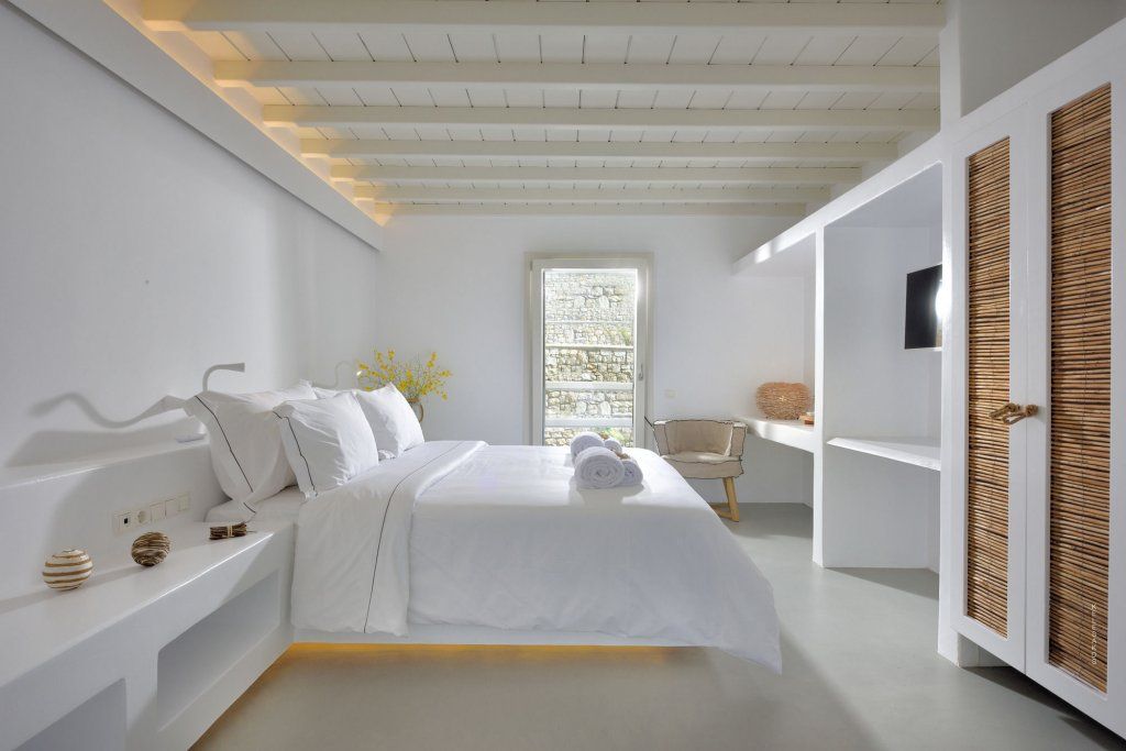 Villa Alabaster by Rocks Estates