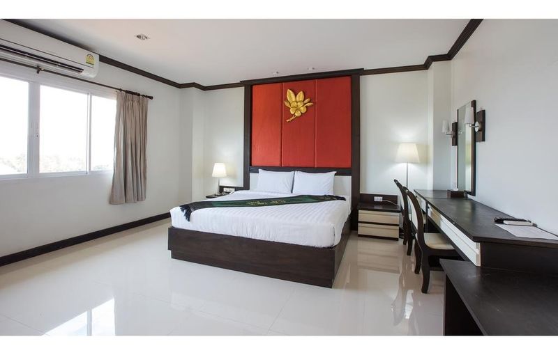 B2 Monethong