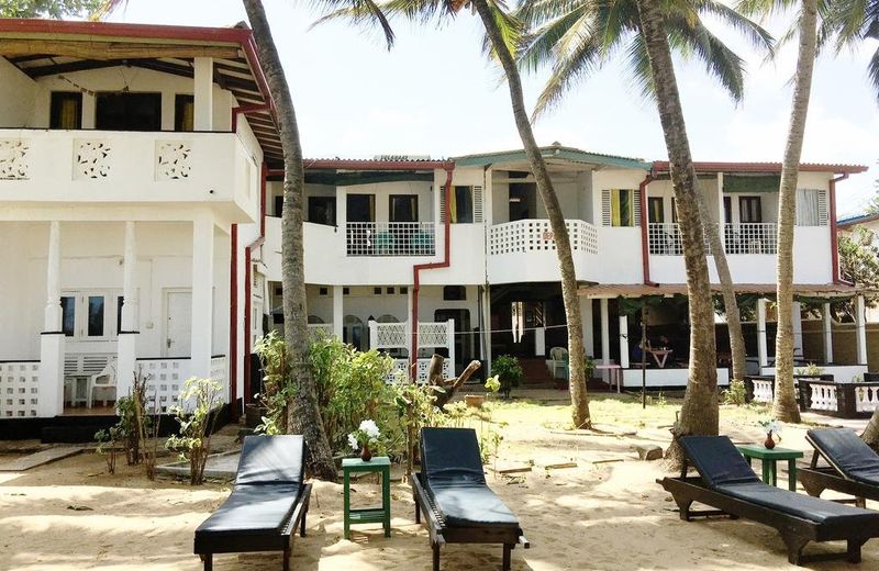 Dephani Beach Hotel