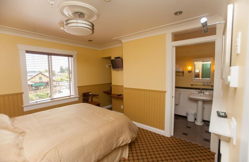Salt Spring Inn