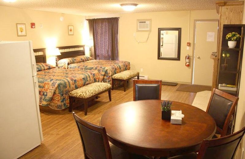 Holiday Inn Express & Suites - Brandon, an IHG Hotel