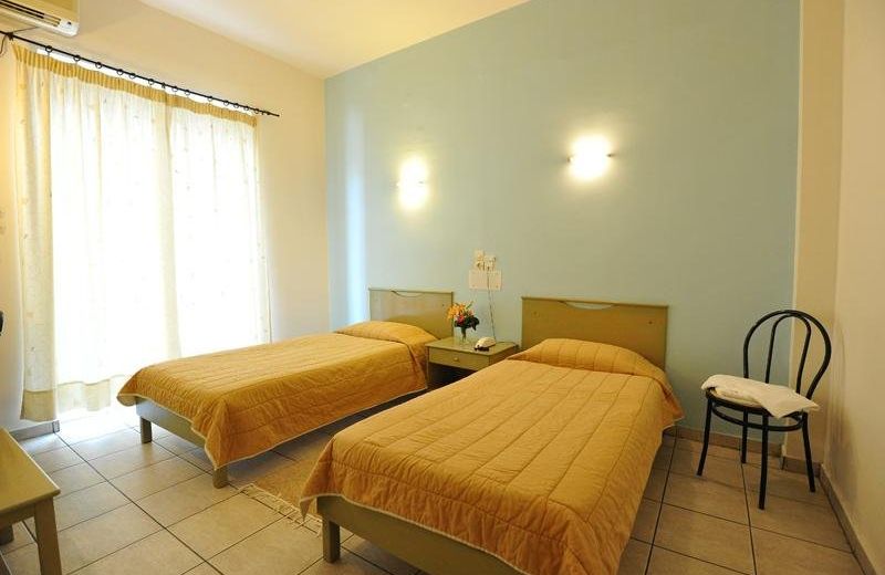 Hotel Avra