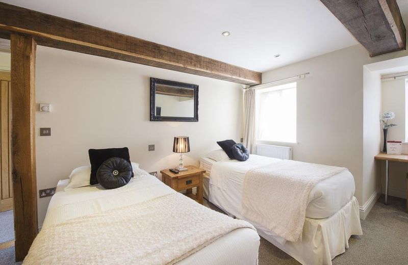 Newtown House Hotel