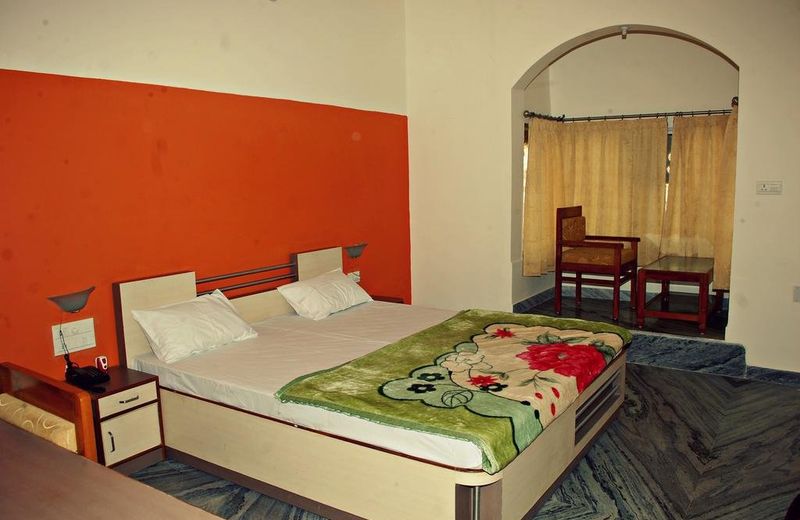 Ashish Ratan Resort