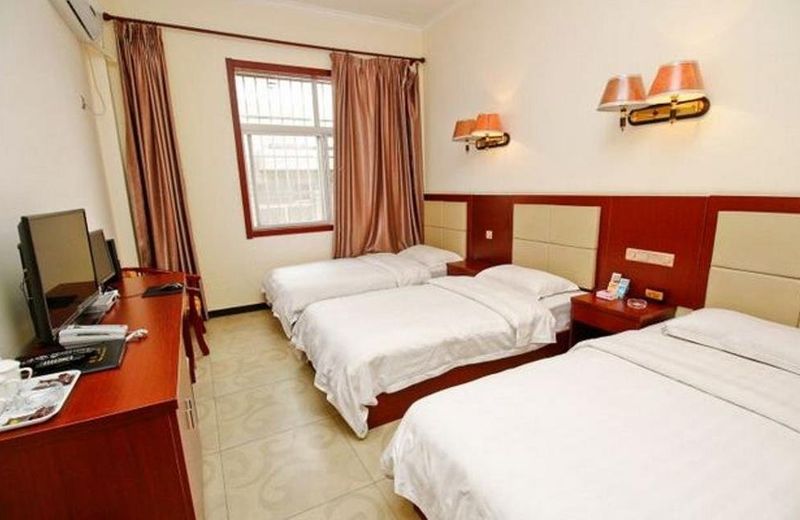 Lintong Wenjun Express Hotel