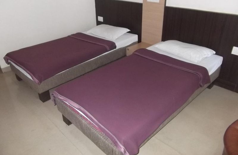Hotel Nikhil Garden
