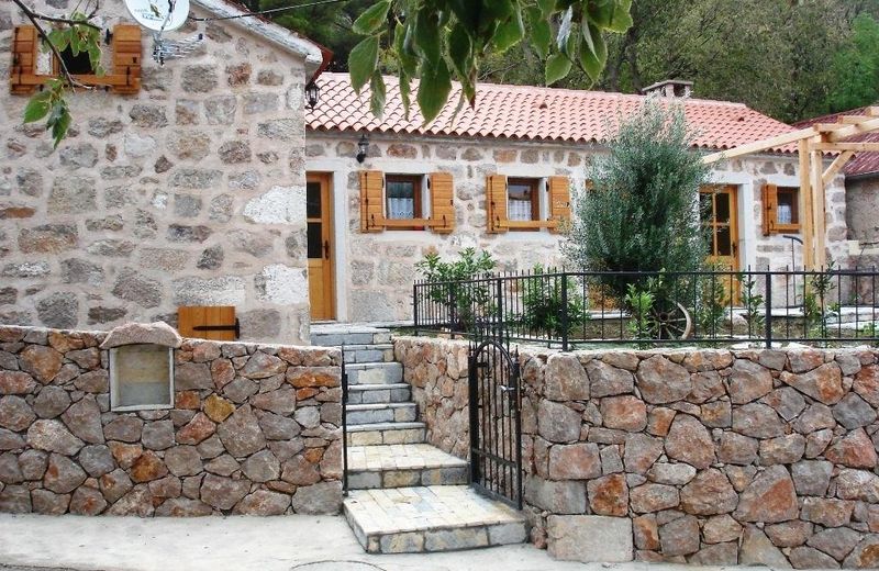 Villa Jucinovi Dvori
