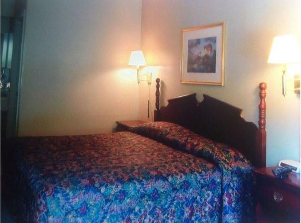 The Gateway Inn
