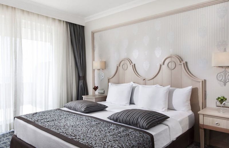 Starlight Resort Hotel