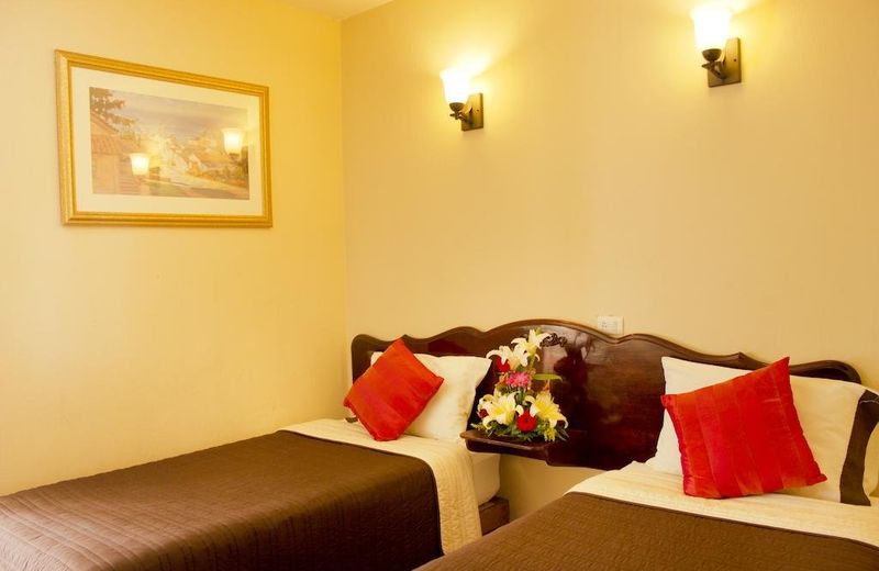 Hotel Aztlan