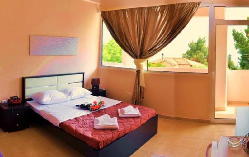 Golden Beach Hotel