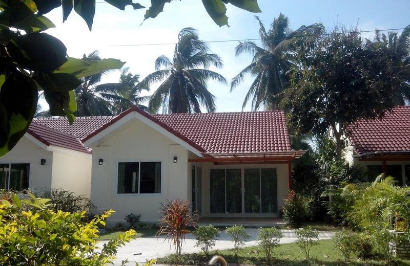 BAAN NAM TALAY
