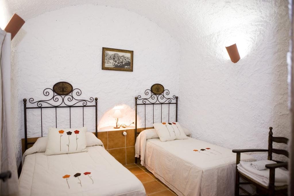 CUEVALIA ALOJAMIENTO RURAL