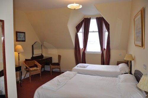 AYRES GUEST HOUSE