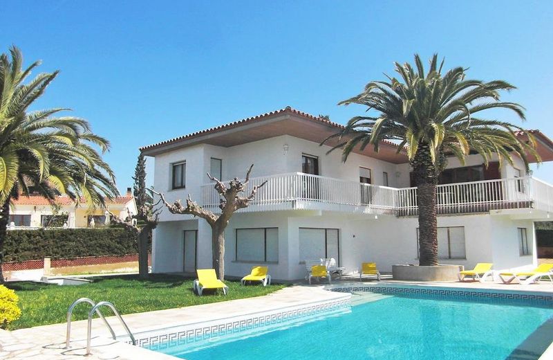 Holiday Home Eva by Interhome