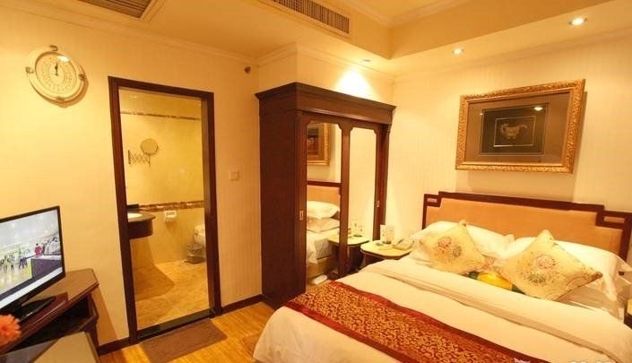 Lake View Garden Hotel