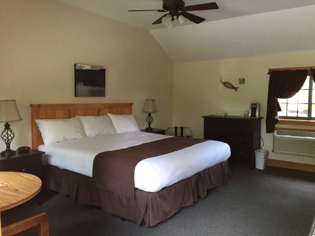 Blue Water Manor