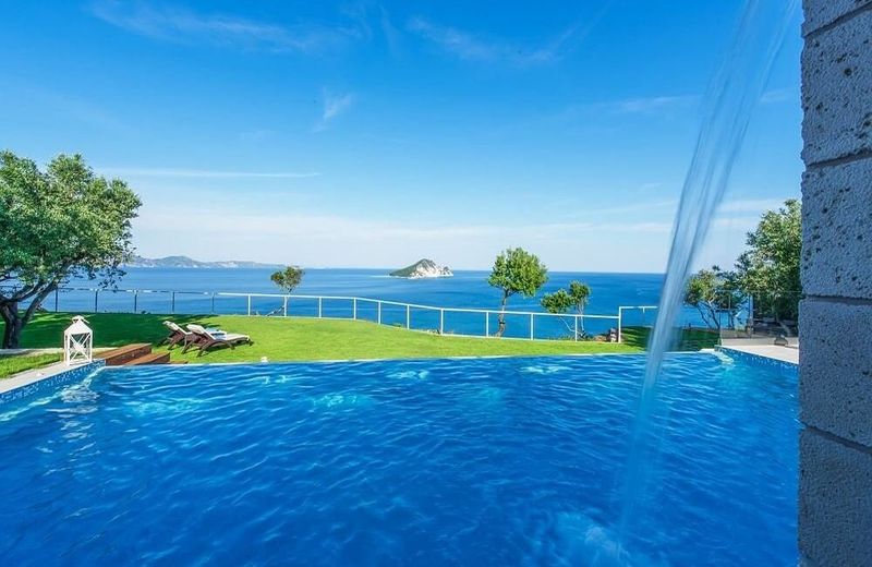 Avra Luxury Villa & Spa