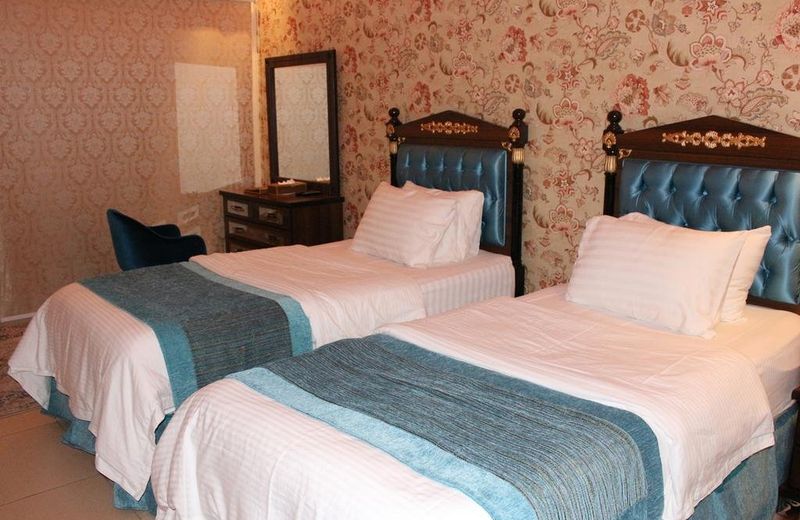 Aronani Hotel