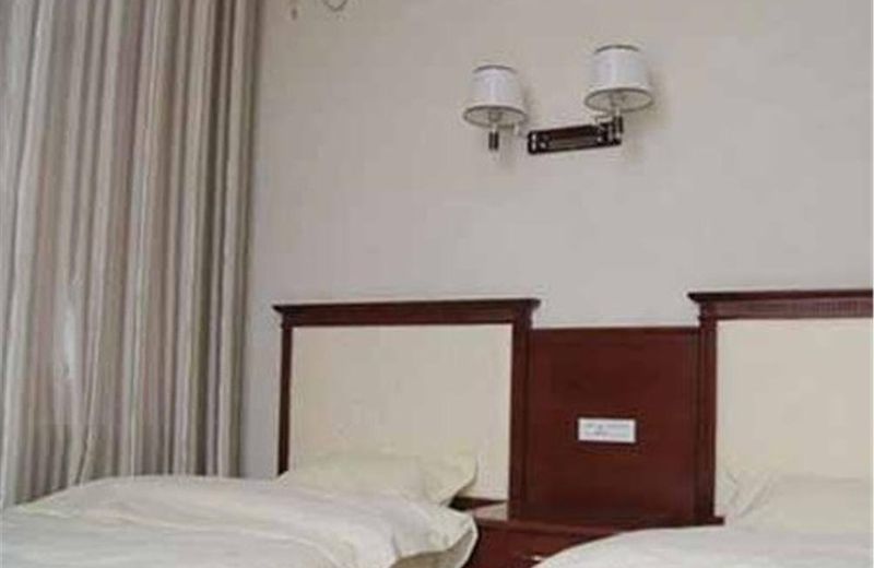 Binhai Business Hotel