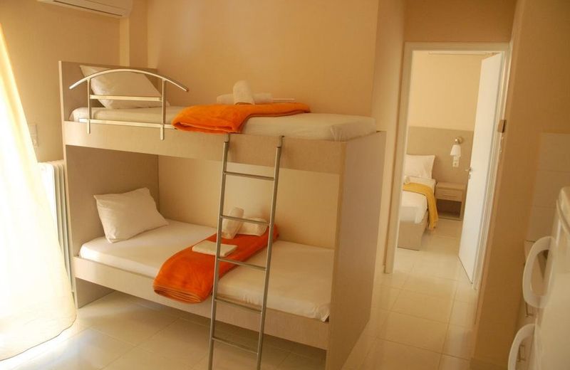 Eleni Kandilari Rooms