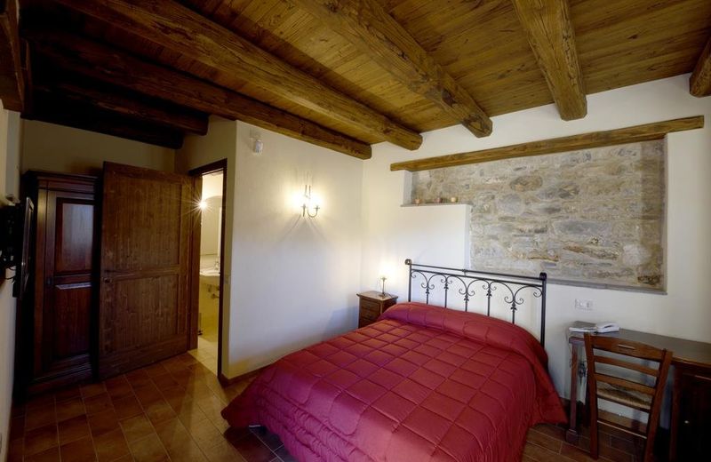Borgotufi Albergo Diffuso