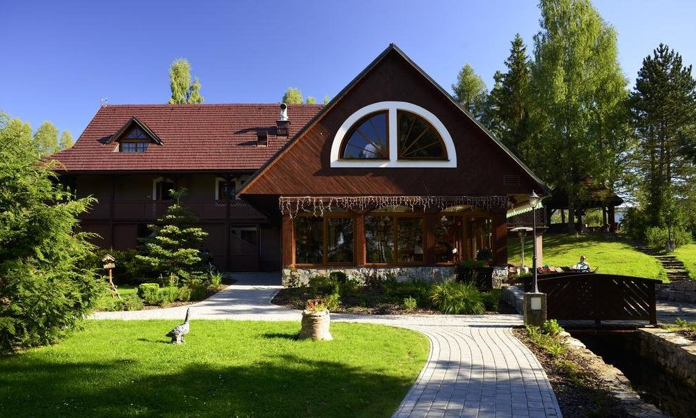 Outdoor Pictures 24