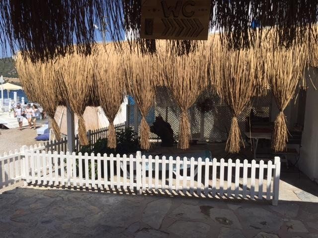 Daphnis Hotel