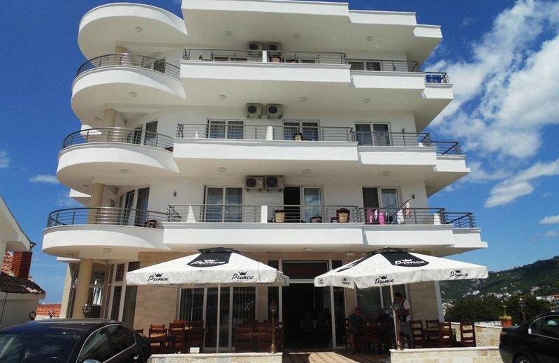 Hotel S Mujanovic