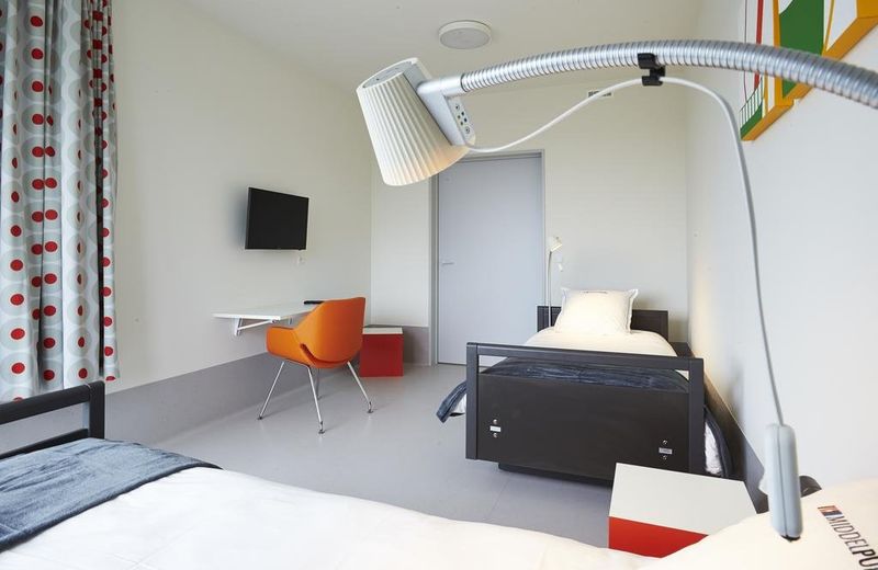 Hotel Middelpunt - Gratis Parking - Ontbijt inbegrepen -
