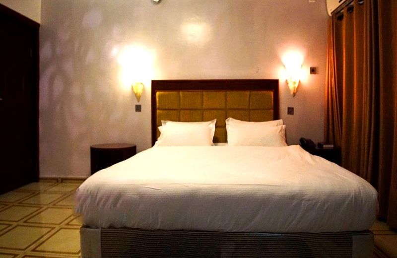 Bleu Ivy Hotel And Suites