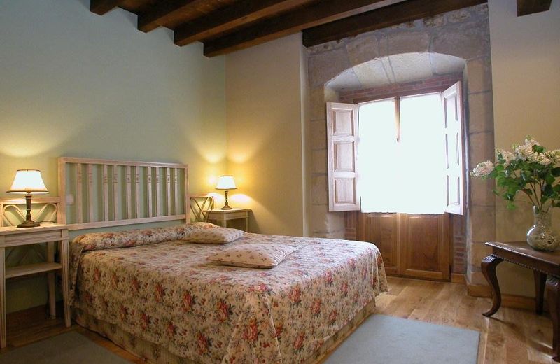 Posada de Peredo y Villa