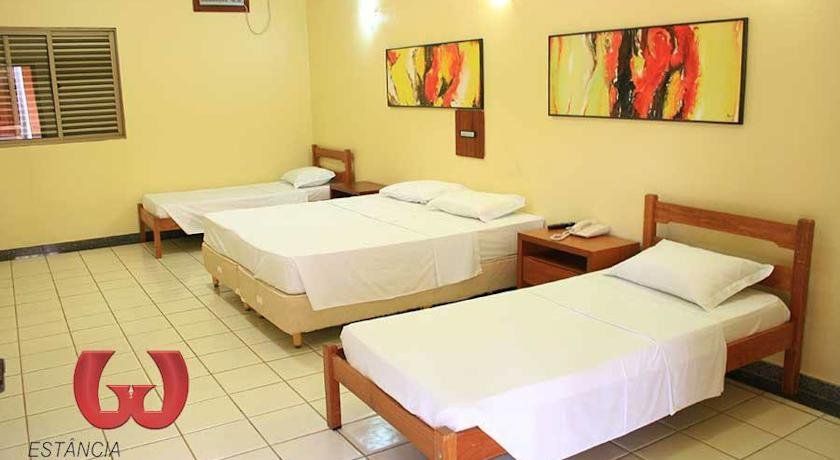 Estancia Park Hotel