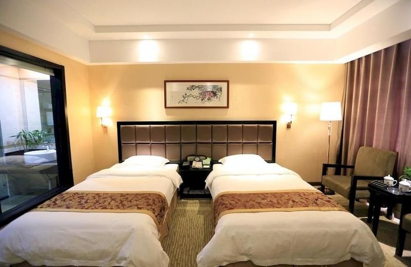 Jinan Yuemingxuan Hotel