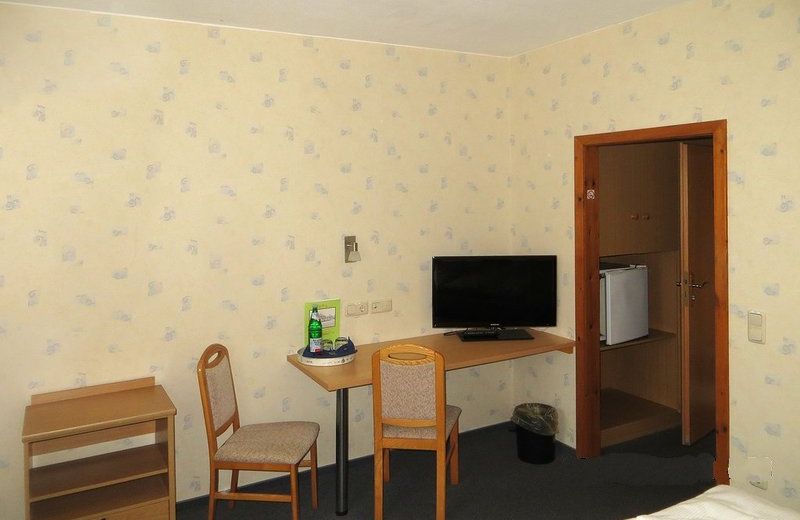 PARKHOTEL CAHNSDORF