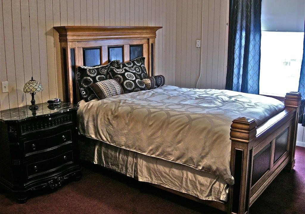 White Horse Hotel-Hostel
