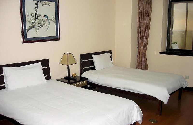 SHANGHAI YICHEN HOTEL