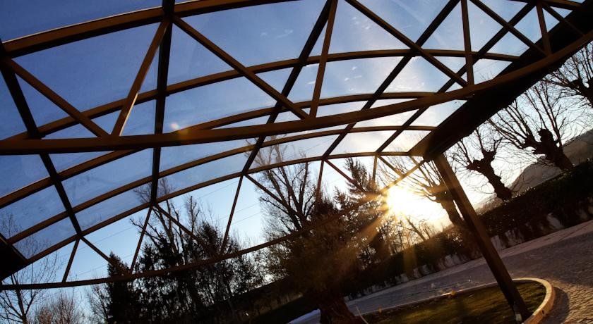 Outdoor Pictures 13