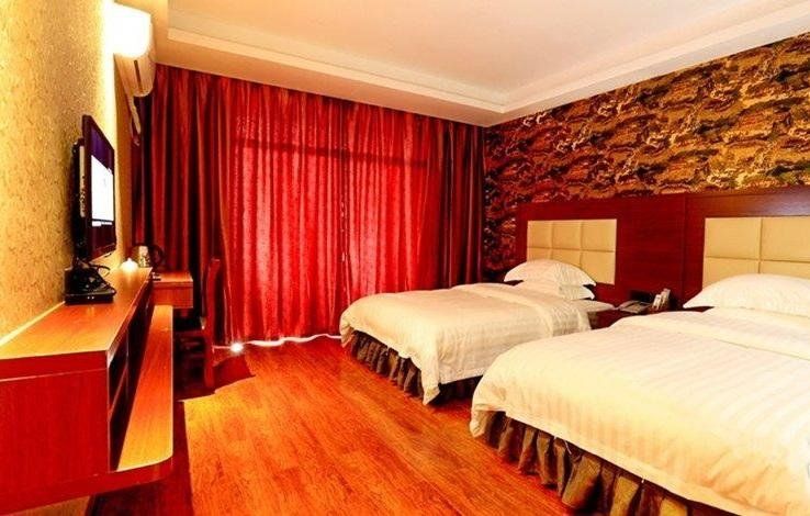Green Hotel