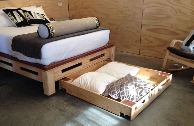 Bed + Bauhaus